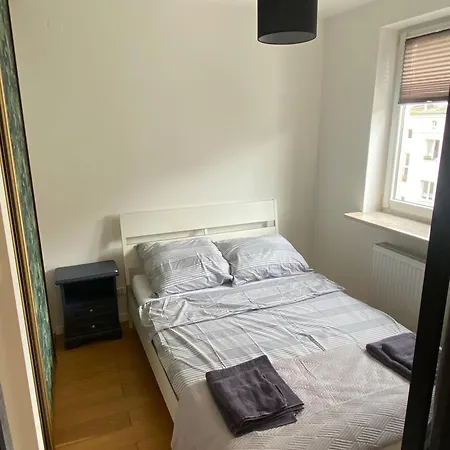 Apartment Wiatraczna Warschau